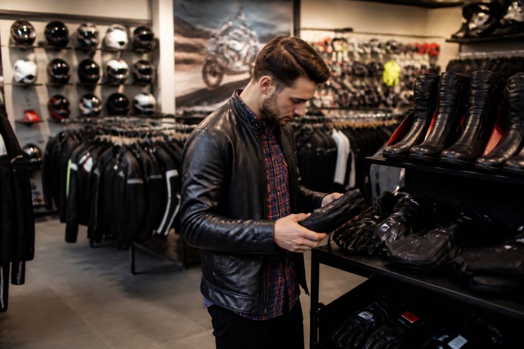 Accessoires moto à proximité : comment trouver les meilleurs équipements près de chez vous